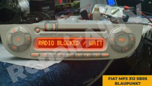 FIAT MP3 312 SB05 RADIO BLOCKED WAIT 95320 EEPROM