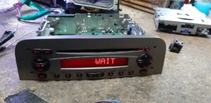 BLAUPUNKT ALFA 937 CD. WAIT CODE